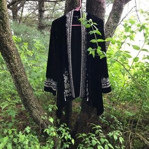 Andree by Unit Black Velvet Cardigan